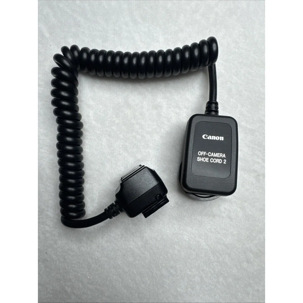 Canon Off Camera Shoe Cord 2 - Canon Speedlite TTL Flash Extension Cord W/ Case